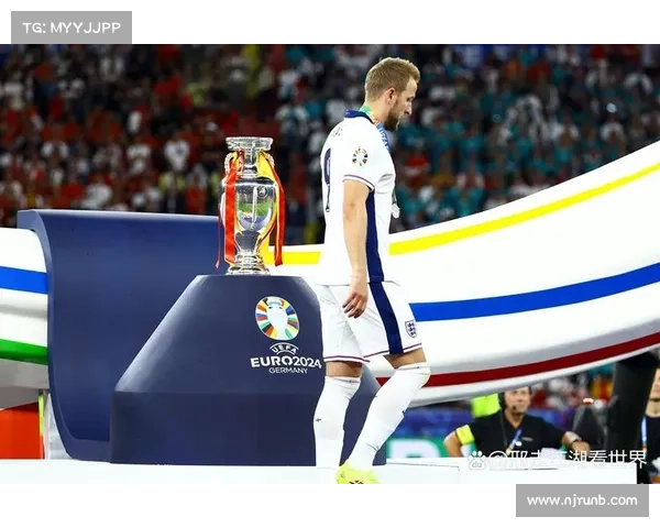 哈里凯恩正式入选英格兰国家队的时间与他职业生涯重要转折解析