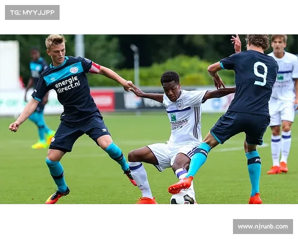 围绕埃因青年与阿贾年轻队解析其背景与定位及发展前景探讨深度论