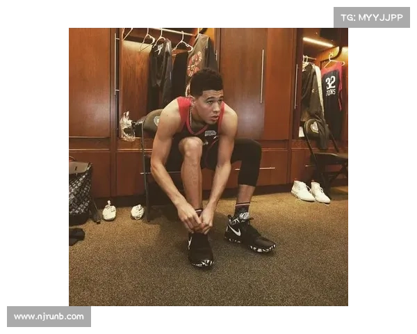 德文·布克分享生活哲学鼓励年轻人勇敢追梦不畏挑战