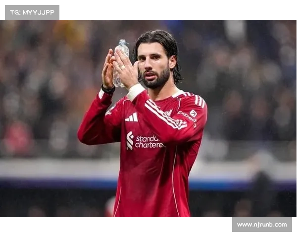 恭喜索博斯洛伊与妻子在两天前喜结连理开启全新人生篇章